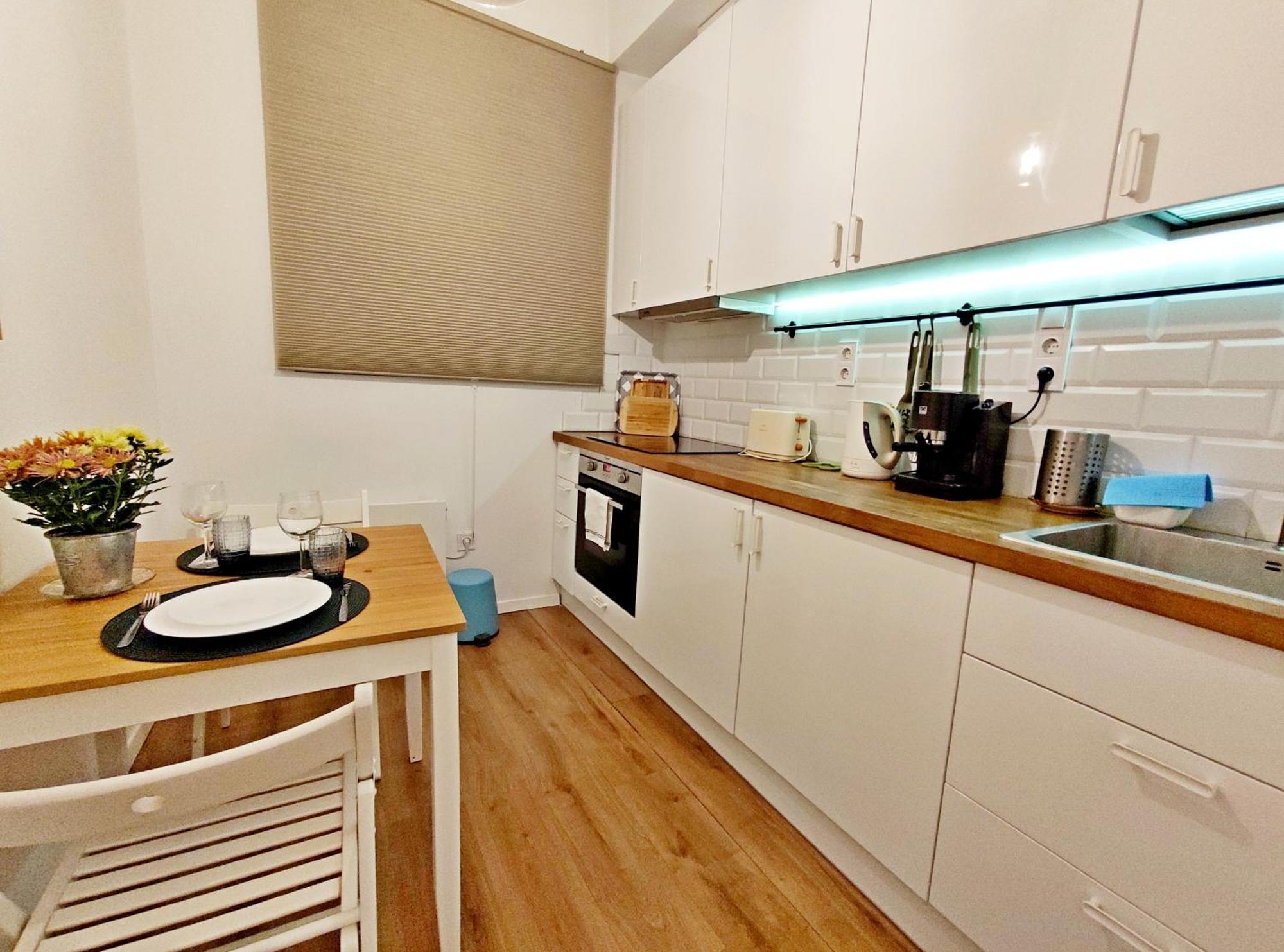 Top Centre 1 Bedroom Apt Next To Vitosha Blvd. Sofia Buitenkant foto